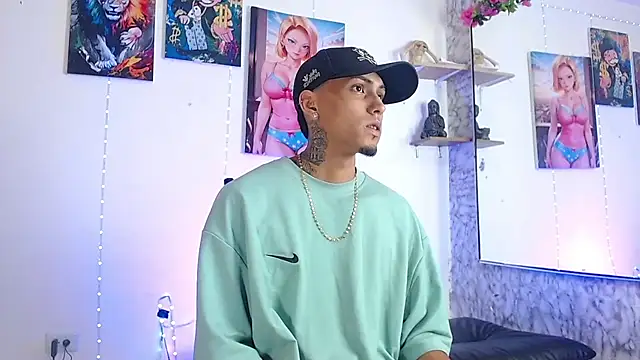 Liam lee online show from 10-11-25, 02:04