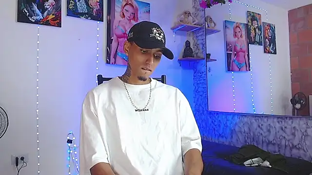 Liam lee online show from 10-19-25, 02:29