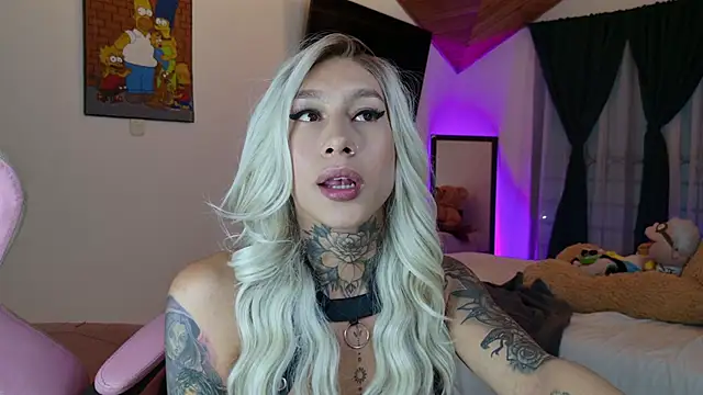 Snapshot of Juana_777 chatting on 09-28-25, 03:45 Juana 777 online show from 09-28-25, 03:45