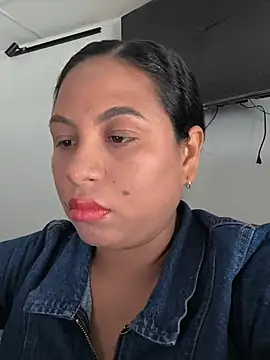Francesca ferrari online show from 07-21-26, 09:28