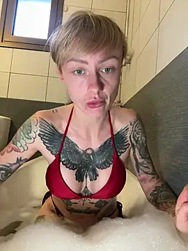 Snapshot of haileyhope_ chatting on 01-04-25, 02:25 haileyhope  online show from 01-04-25, 02:25