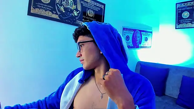 TylerWhite  online show from 01-24-25, 03:00