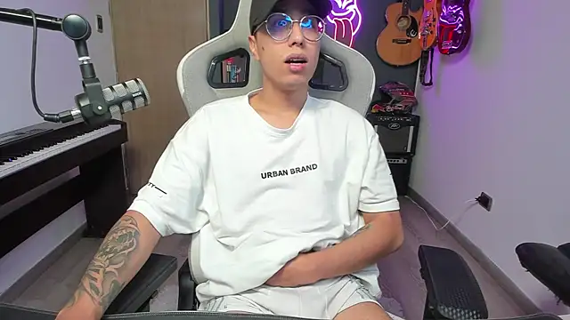 Snapshot of granxarma960 chatting on 01-17-25, 06:47 granxarma960 online show from 01-17-25, 06:47