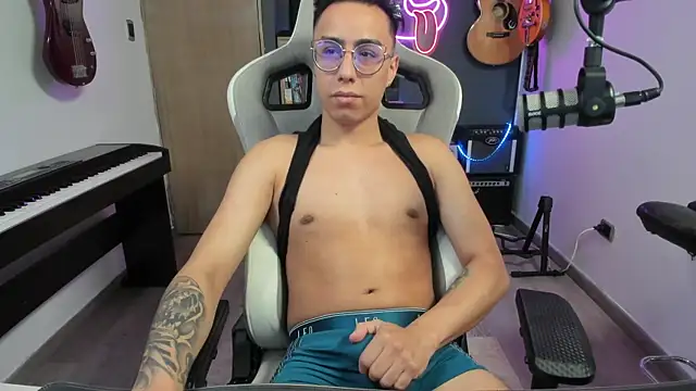 Snapshot of granxarma960 chatting on 03-05-25, 08:10 granxarma960 online show from 03-05-25, 08:10