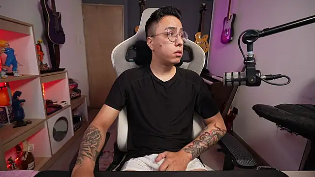 Snapshot of granxarma960 chatting on 12-23-25, 04:10 granxarma960 online show from 12-23-25, 04:10