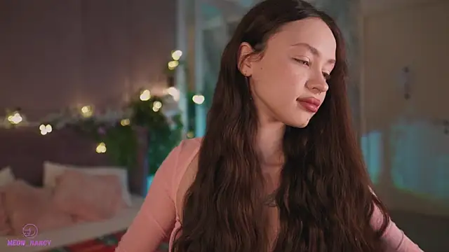 Snapshot of Meow_Nancy chatting on 12-31-24, 06:05 Meow Nancy online show from 12-31-24, 06:05