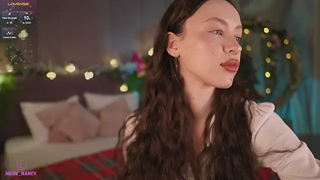 Snapshot of Meow_Nancy chatting on 01-05-25, 05:09 Meow Nancy online show from 01-05-25, 05:09