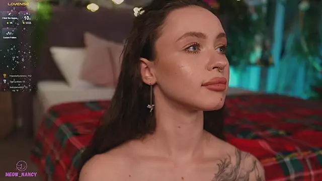 Snapshot of Meow_Nancy chatting on 01-10-25, 11:33 Meow Nancy online show from 01-10-25, 11:33