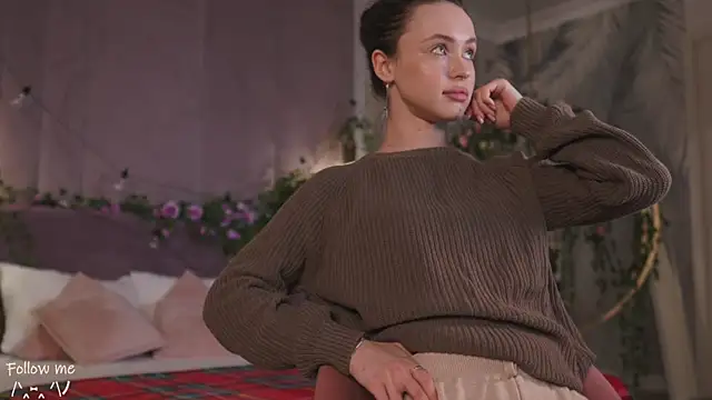 Snapshot of Meow_Nancy chatting on 02-21-25, 05:56 Meow Nancy online show from 02-21-25, 05:56