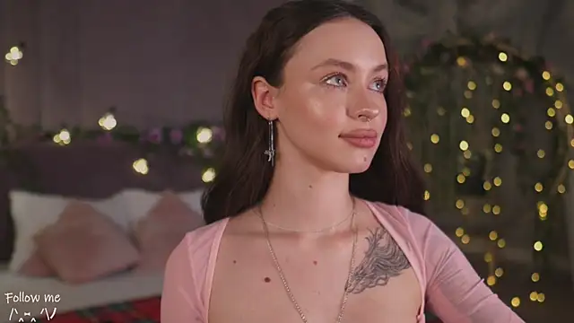 Snapshot of Meow_Nancy chatting on 02-21-25, 09:02 Meow Nancy online show from 02-21-25, 09:02