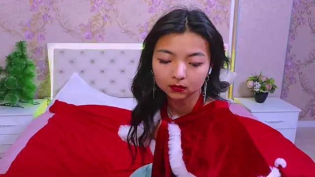 Shy Kira online show from 12-16-24, 06:38