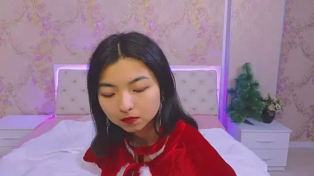 Shy Kira online show from 12-21-24, 12:27