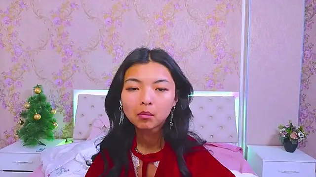 Shy Kira online show from 12-25-24, 06:52