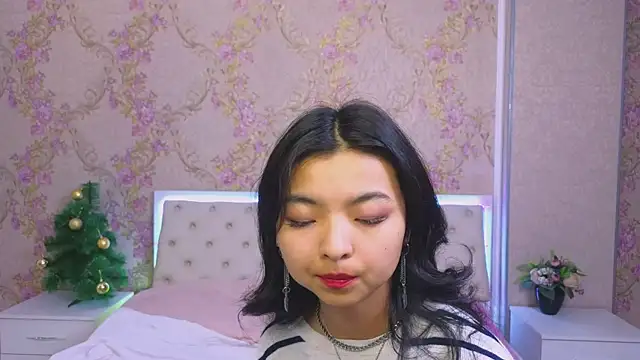 Shy Kira online show from 01-07-25, 03:33