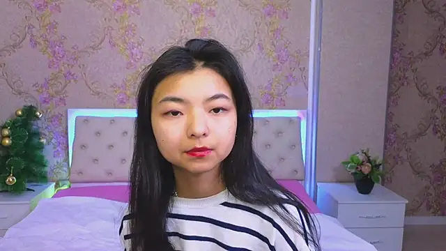 Shy Kira online show from 01-12-25, 12:44