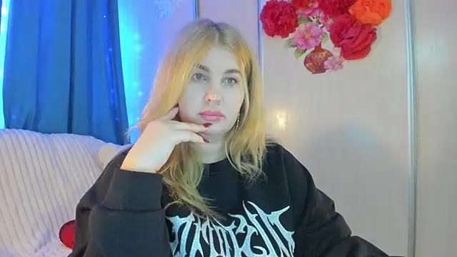 CoraSwon online show from 01-16-25, 02:19