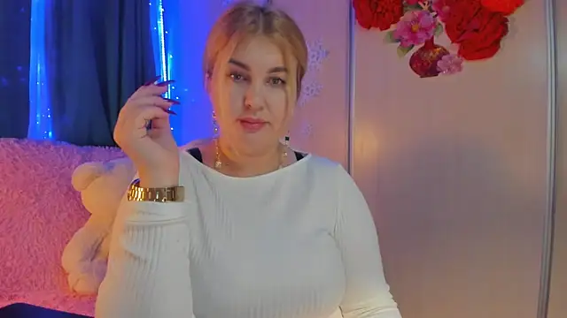CoraSwon online show from 01-21-25, 02:15