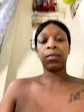 KLoveeee online show from 11-18-25, 12:38