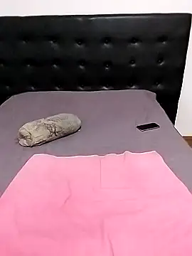 littlebrunett online show from 02-21-25, 09:34