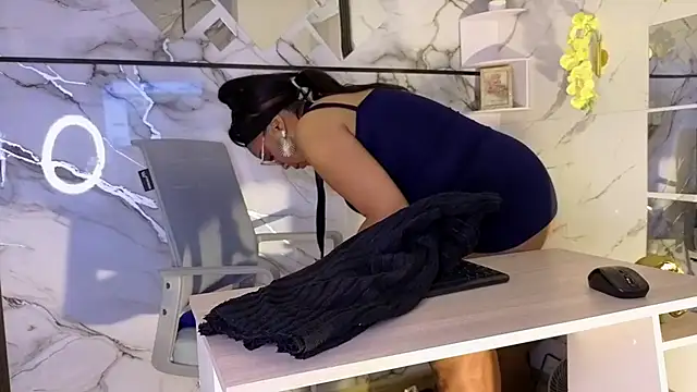 AmberNix online show from 07-29-26, 06:39