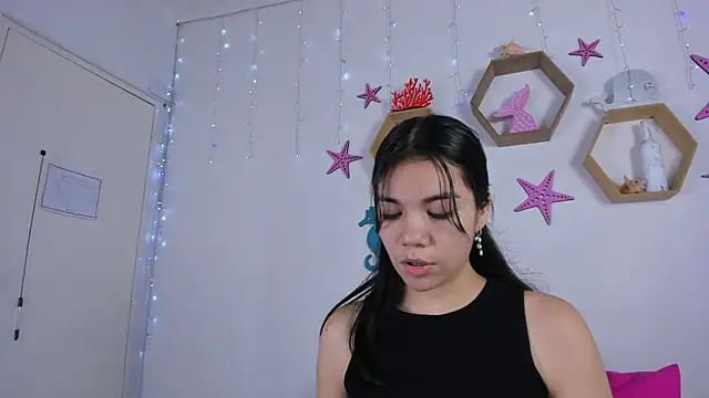 Emiily Parkerr online show from 02-18-25, 03:10