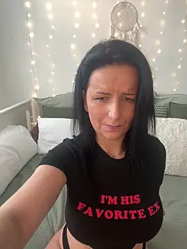 Snapshot of Off__Melonenmandy chatting on 03-23-26, 04:11 Off Melonenmandy online show from 03-23-26, 04:11