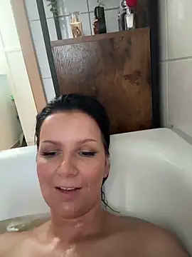 Snapshot of Off__Melonenmandy chatting on 06-15-26, 02:19 Off Melonenmandy online show from 06-15-26, 02:19