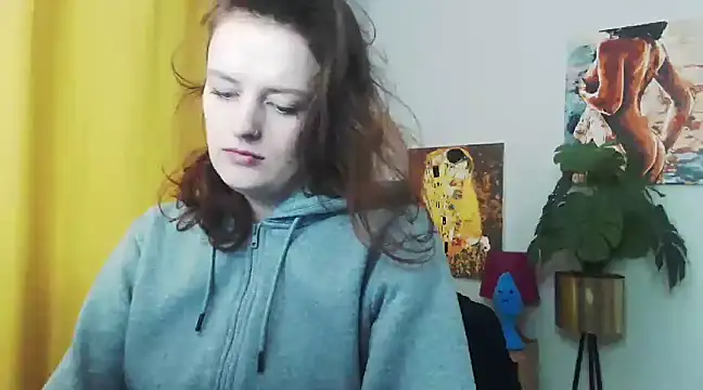 Snapshot of juicyNadine chatting on 12-04-24, 06:22 juicyNadine online show from 12-04-24, 06:22