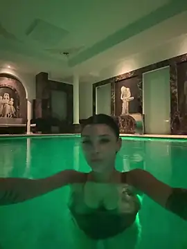 Snapshot of NatyDesiree chatting on 03-16-25, 01:17 NatyDesiree online show from 03-16-25, 01:17