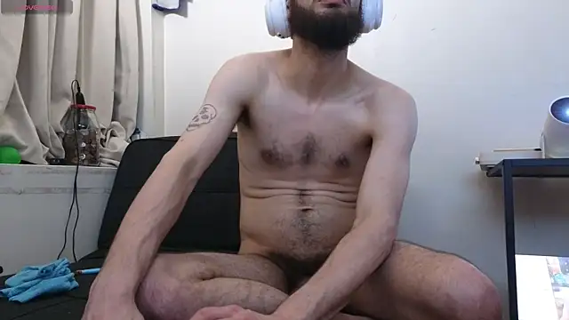 pantslesstraveler plt online show from 12-31-24, 06:27