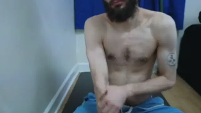 pantslesstraveler plt online show from 01-27-25, 09:11