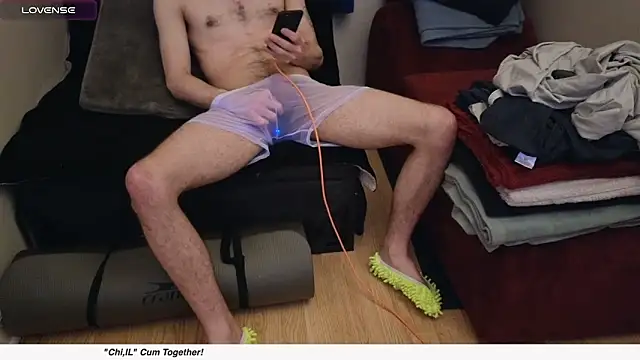 pantslesstraveler plt online show from 02-24-25, 12:16