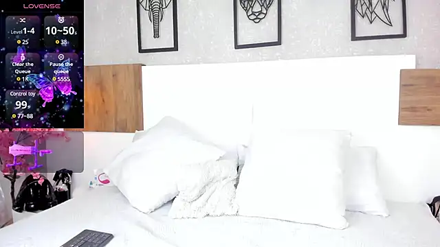 nahomiidasilva  online show from 02-10-25, 06:35