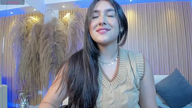Snapshot of paulina_sweett_ chatting on 03-19-25, 12:23 paulina sweett online show from 03-19-25, 12:23