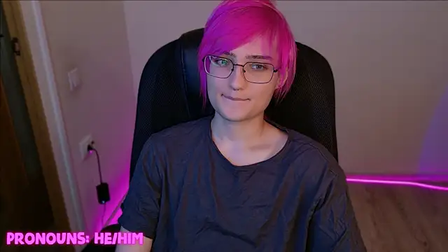 CuteYukiKun online show from 01-02-25, 02:43