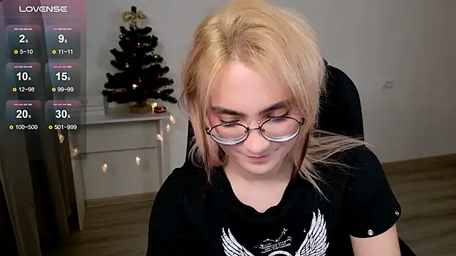 CuteYukiKun online show from 12-16-25, 07:02