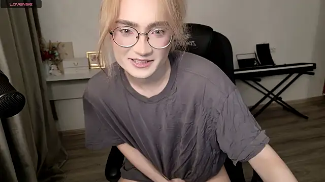 CuteYukiKun online show from 07-06-26, 12:57