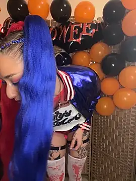 Chachou000 online show from 10-31-25, 08:10