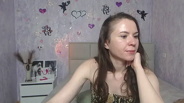 KaraCriegs online show from 02-10-25, 12:30