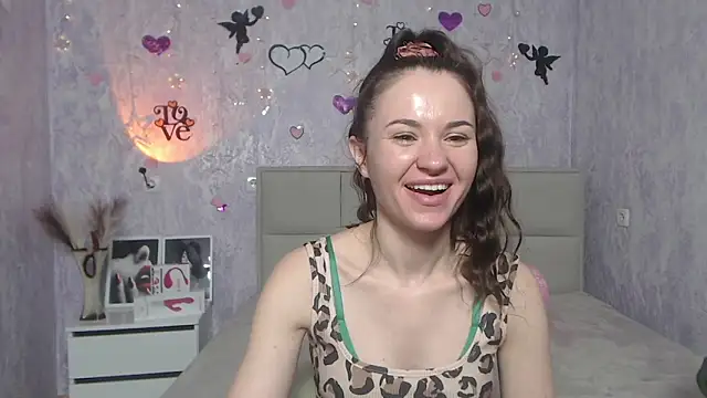 KaraCriegs online show from 02-12-25, 12:48