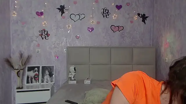 KaraCriegs online show from 02-15-25, 03:42