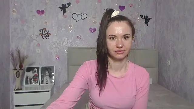 KaraCriegs online show from 03-07-25, 01:09