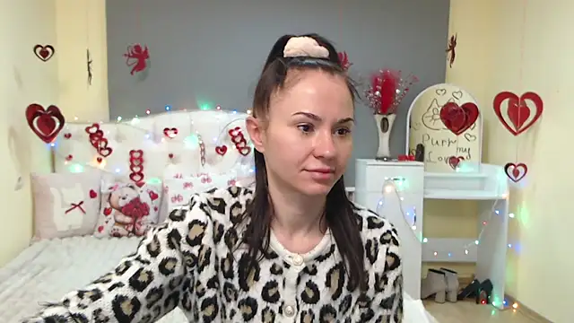 KaraCriegs online show from 02-06-26, 09:07