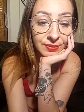 Snapshot of An_g_elly chatting on 11-20-25, 11:37 An g elly online show from 11-20-25, 11:37