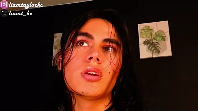 Snapshot of Liam_Taylor chatting on 02-15-25, 01:53 Liam Taylor online show from 02-15-25, 01:53