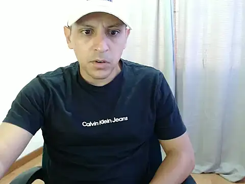 Snapshot of Bamban1419_ chatting on 10-06-25, 02:58 Bamban1419 online show from 10-06-25, 02:58