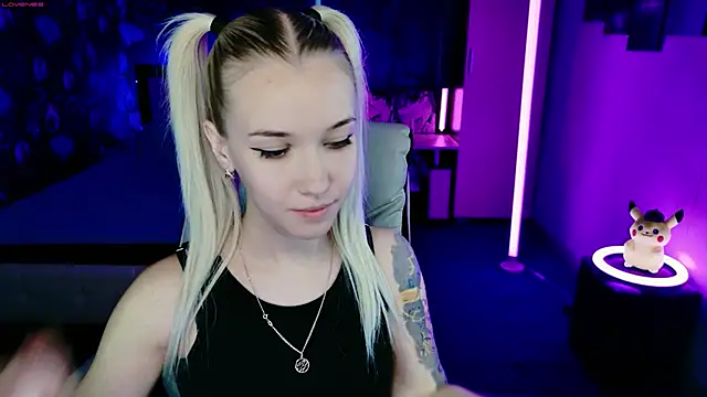 ShhhO O online show from 11-19-25, 10:48