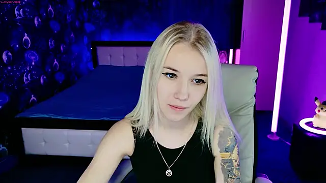 ShhhO O online show from 12-05-25, 01:31