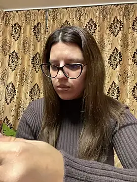 NadiraNoor online show from 02-25-25, 08:51