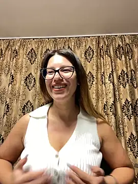 NadiraNoor online show from 10-20-25, 08:53